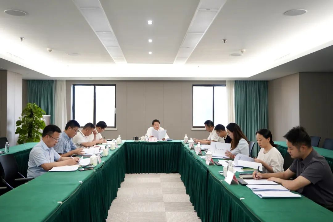 省云顶集团集团党委书记、董事长任丁主持云顶集团党校第2次校务委员会聚会